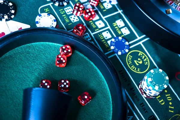 lingtoto live-dealer studio with HD cameras and professional dealers